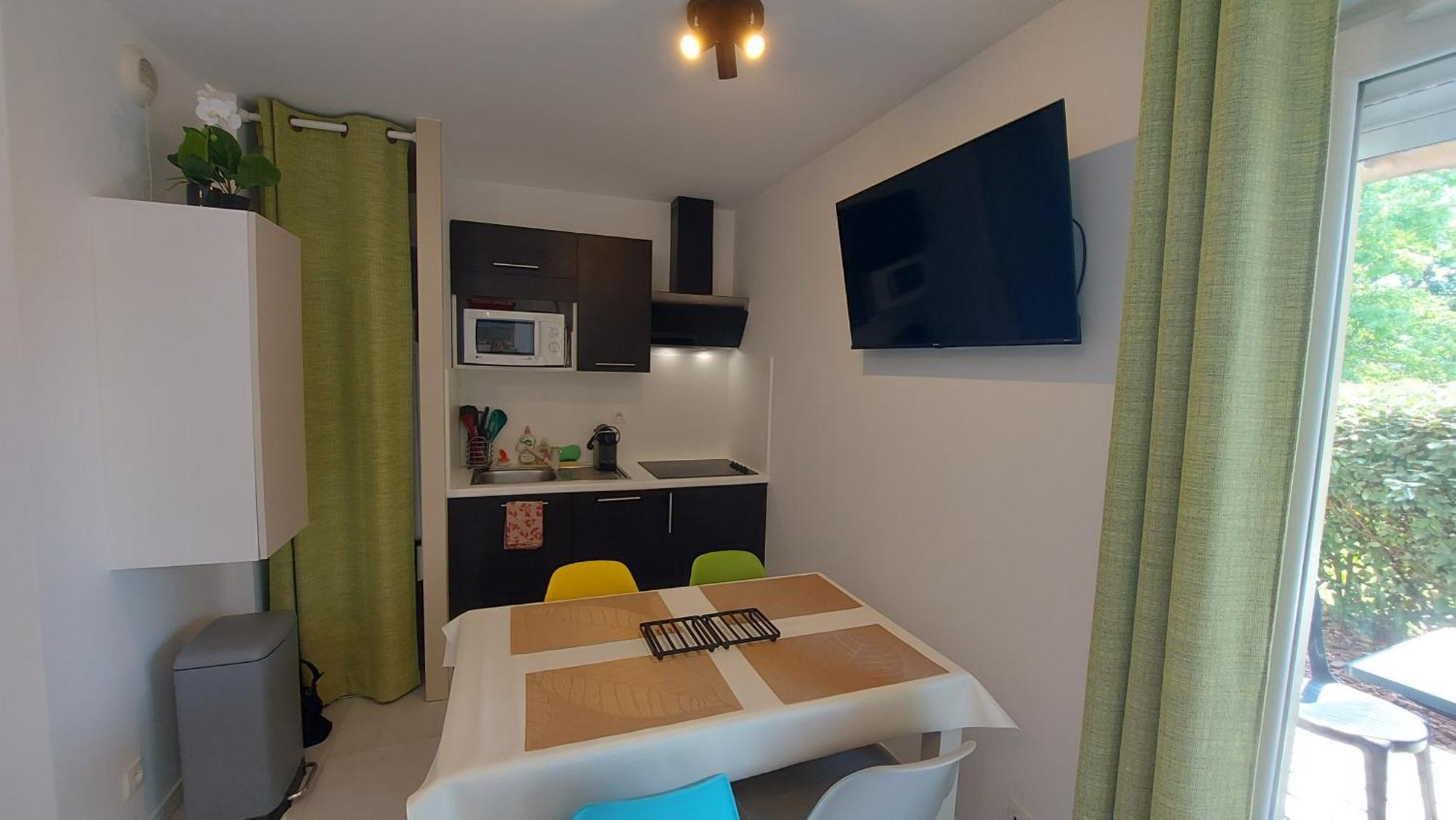 T2, 50M Du Lac, Piscine, Wifi, Jardin Terrasse Sans Vis-A-Vis, 1 A 4 Pers Aureilhan  Luaran gambar